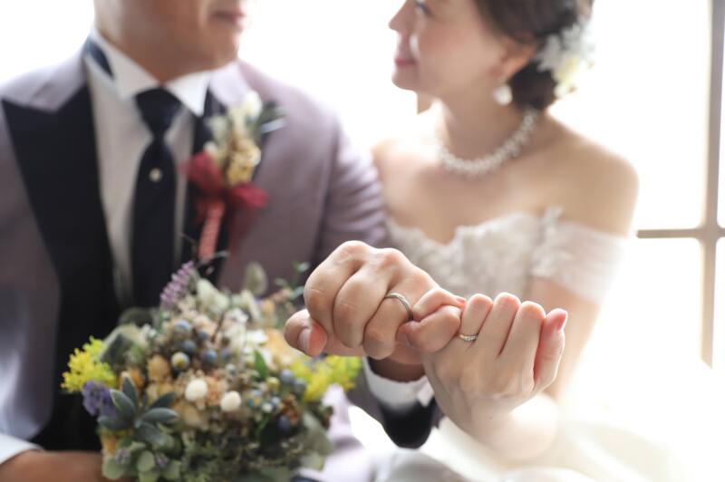 輝く指輪と約束の小指