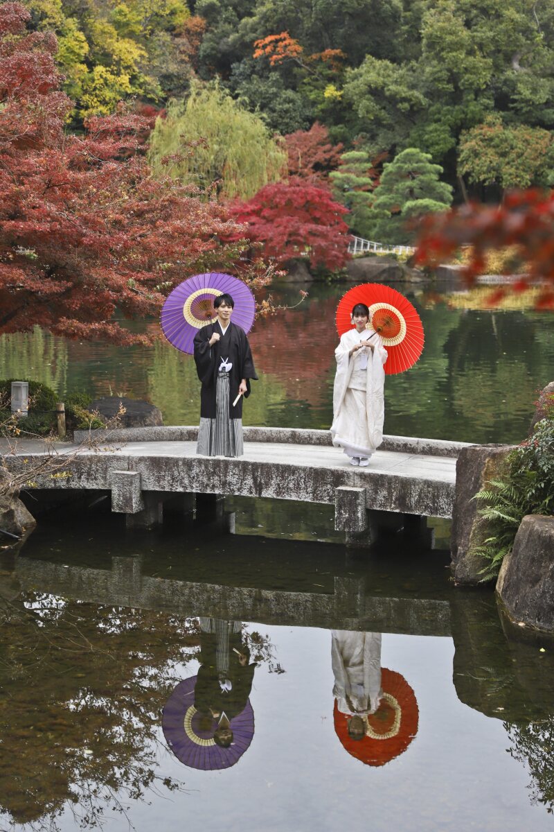 橋の上にて撮影したシンメトリーカット