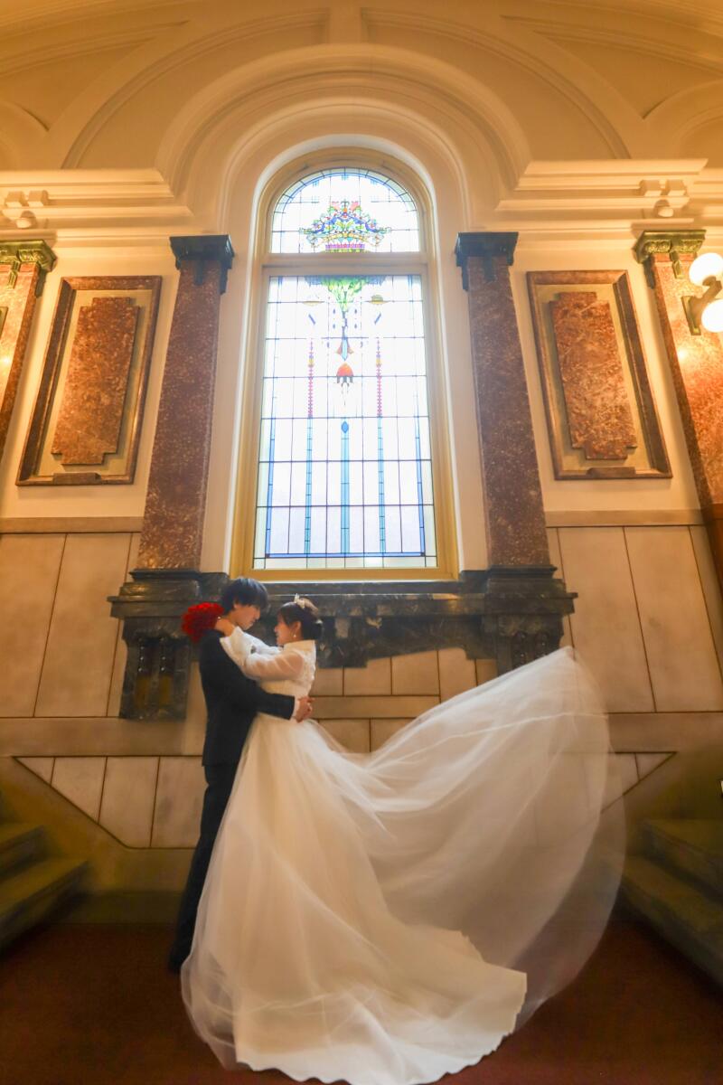 風に舞う純白の裾