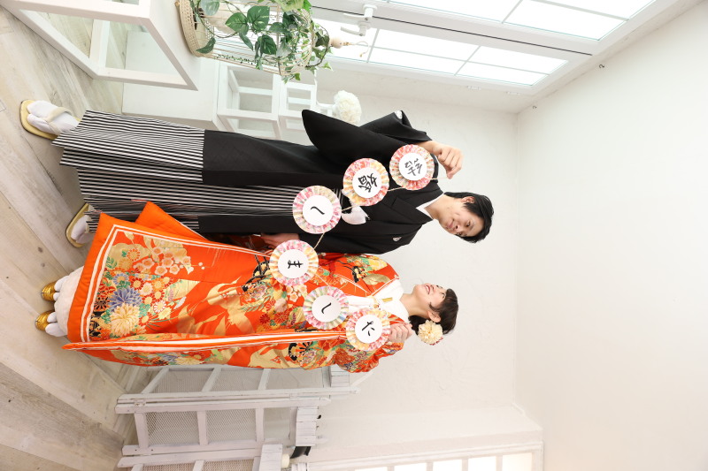 黒紋付袴と鮮やかな色打掛の和装撮影からスタート