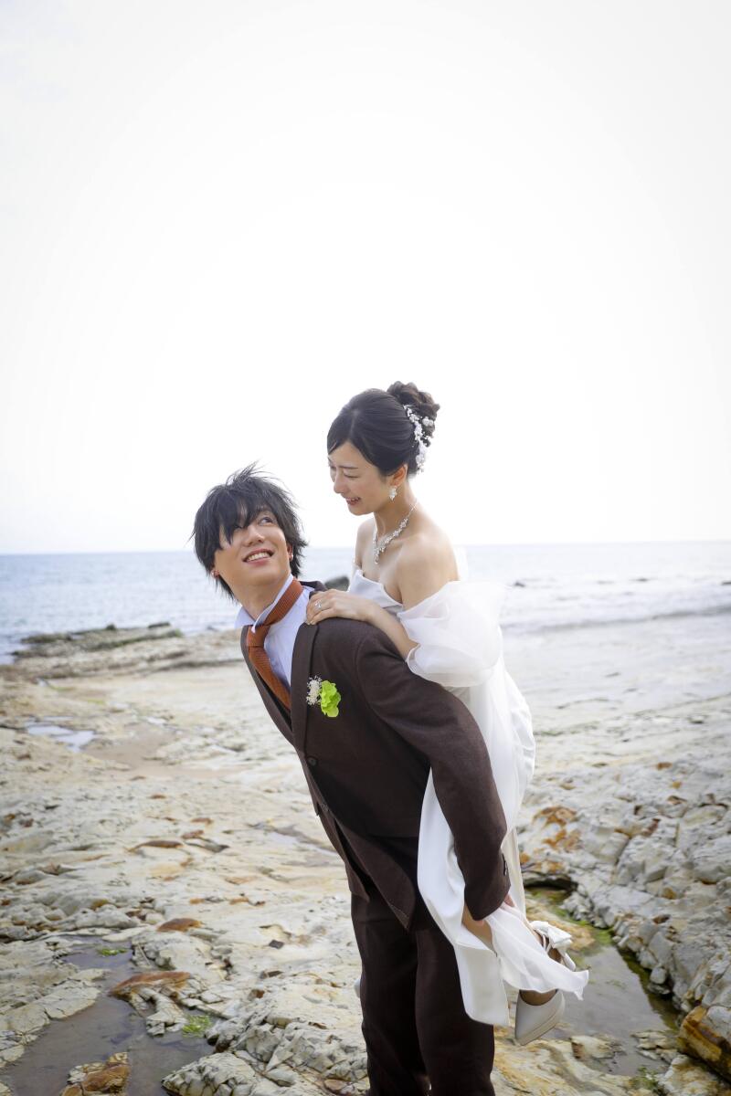 おんぶしてお顔を見合って