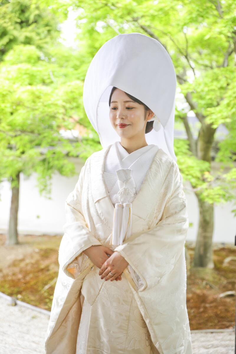 美しい白無垢姿のご新婦様