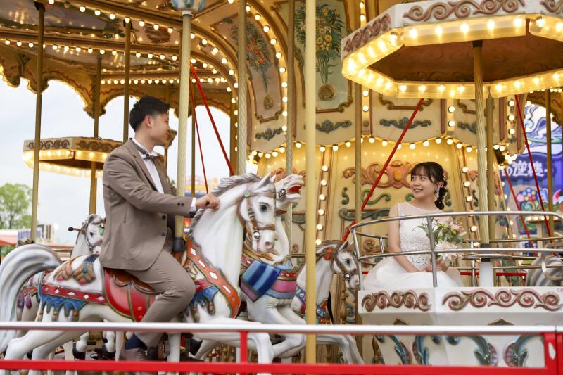 シートレインランドのメリーゴーランドに乗って
