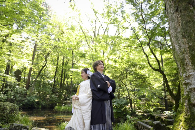 とても暑い真夏日に白無垢を着て撮影開始!