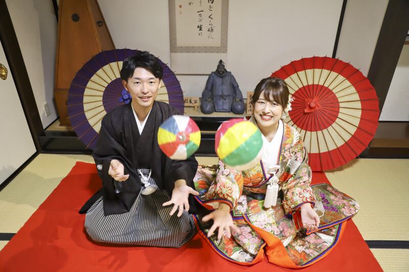 天候に左右されない和風スタジオで結婚式前撮り撮影