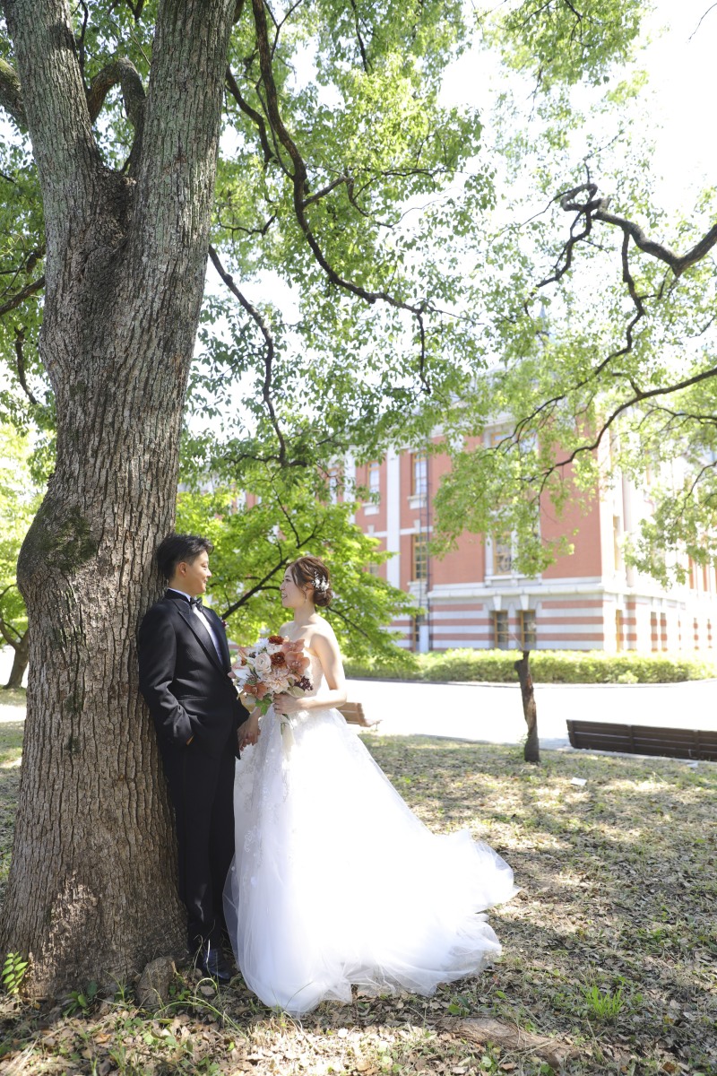 市政資料館の外の公園部分にて