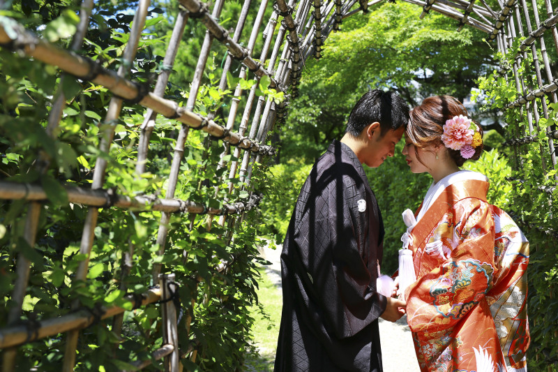 木漏れ日×おでこコツン