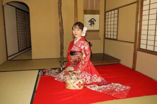 思い入れのある振袖をお持込いただき前撮りさせて頂きました