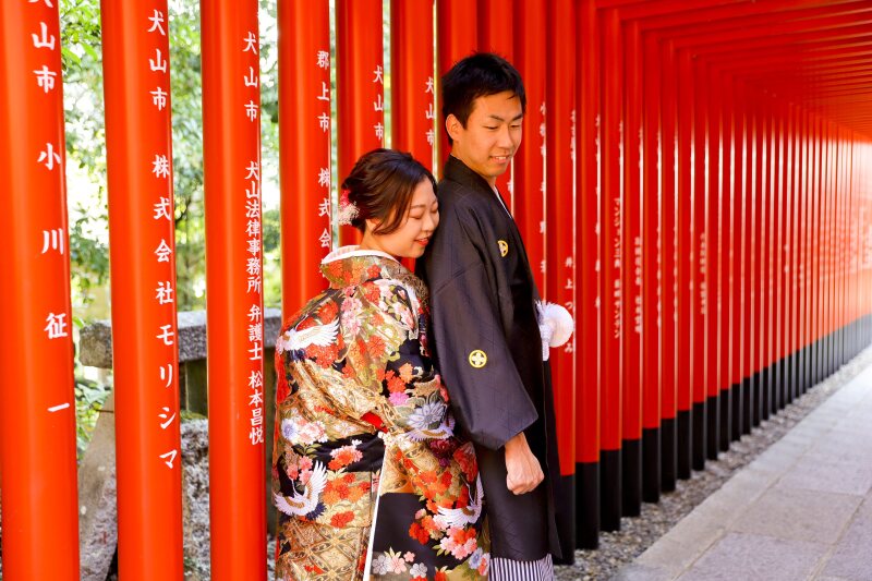 鮮やかな赤に包まれて