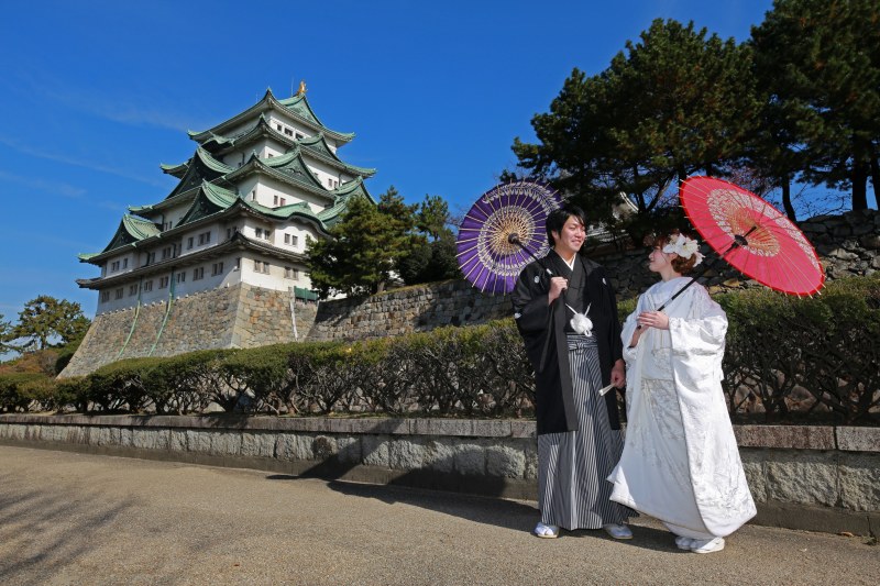 お城をバックに☆