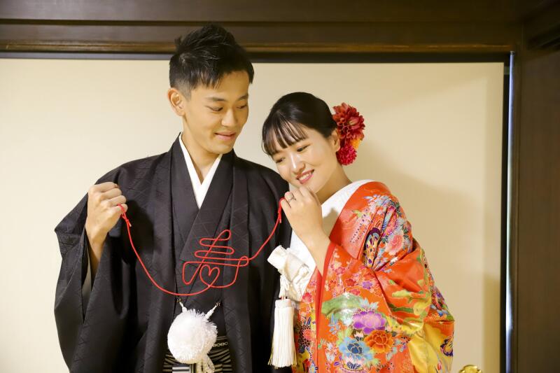 赤い糸が繋ぐお二人の幸せな未来