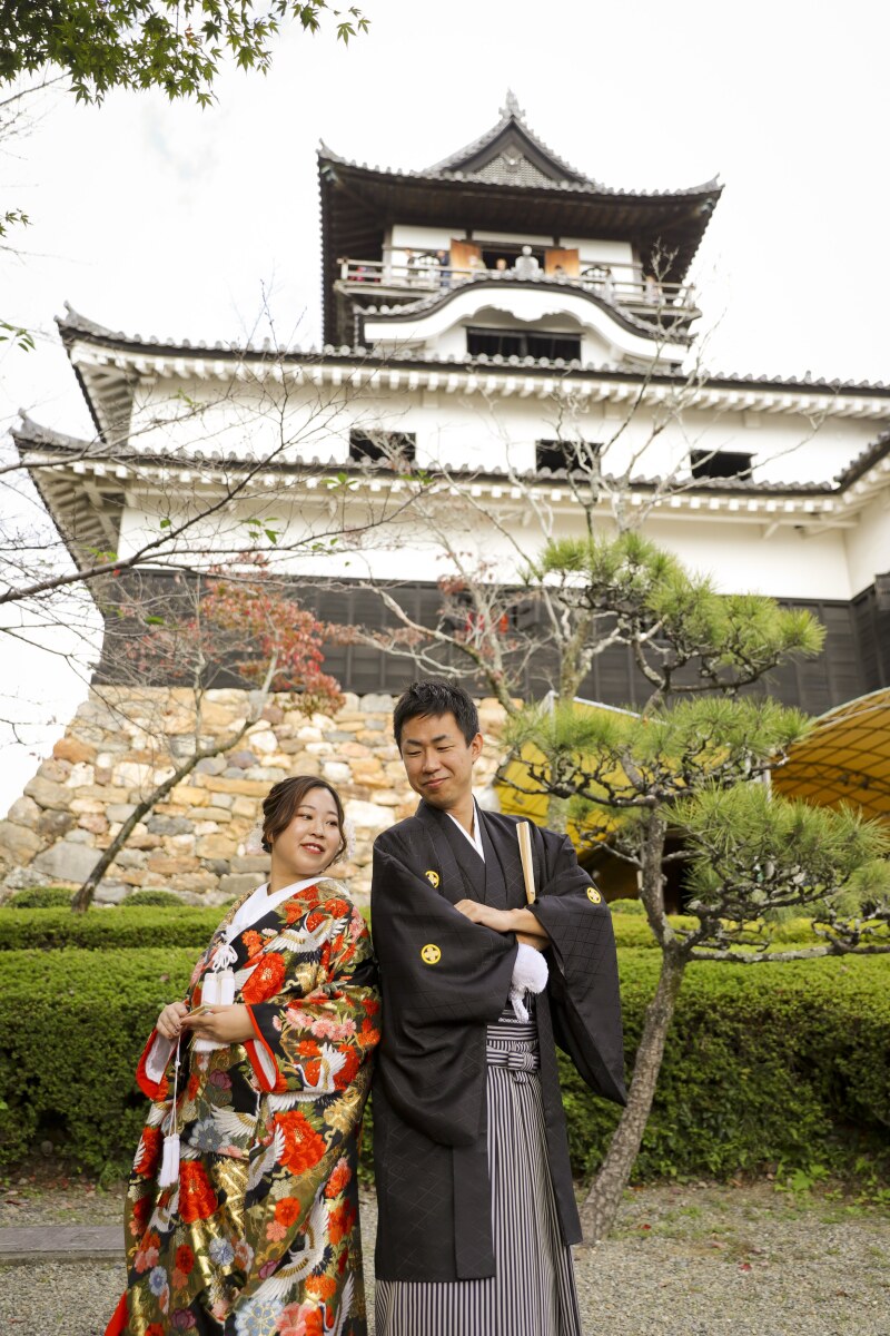 歴史ある城郭を見上げて