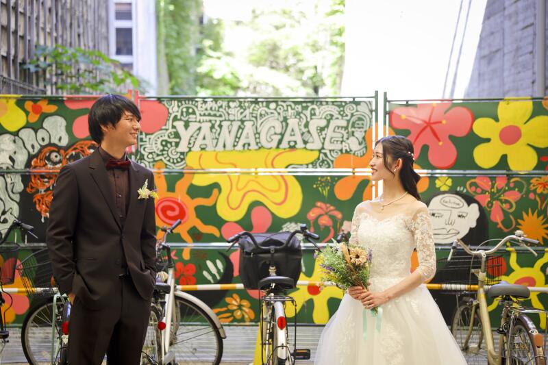 アートな壁でカラフルに