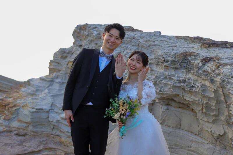 誓いの指輪を添えて