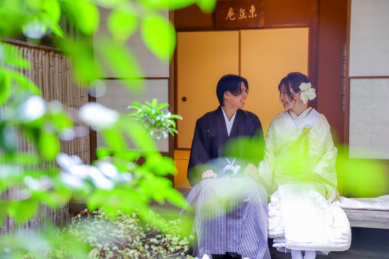 和の伝統が息づく場所で。お二人だけの物語を紡ぐロケーション前撮り撮影