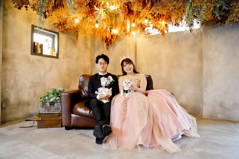 愛猫ちゃん2匹と一緒にオシャレスタジオにて撮影