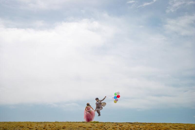 庄内緑地公園の堤防で大ジャンプ