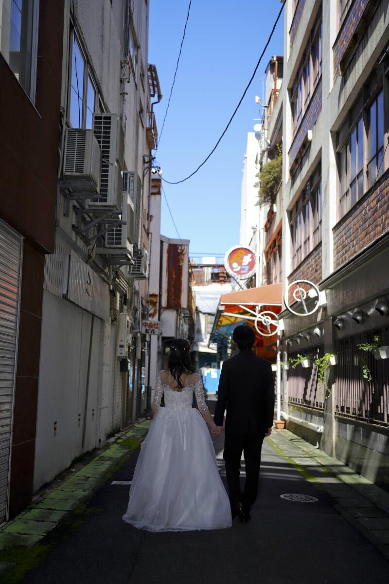 路地裏での映画のような撮影