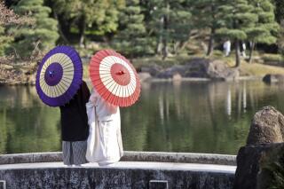 梅咲き誇る日本庭園で笑顔溢れる和装ロケーションフォト撮影レポート