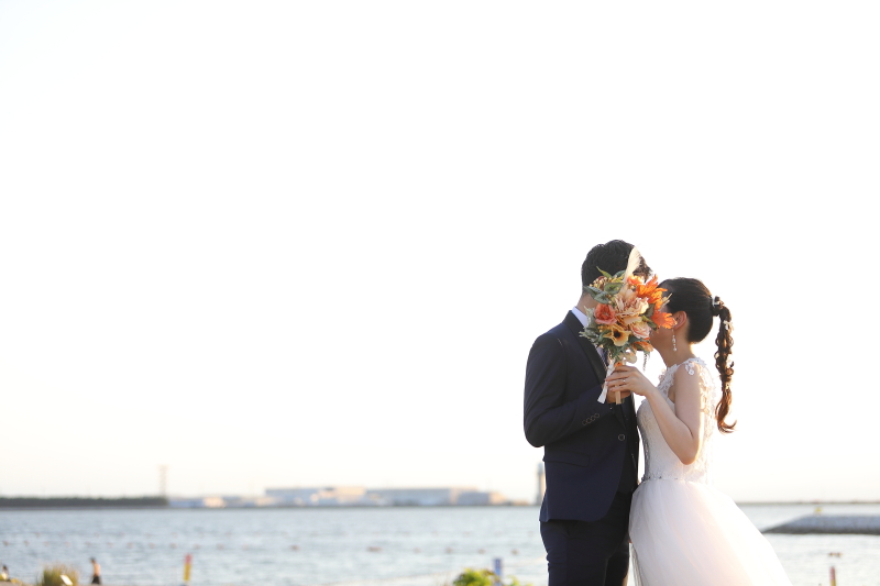 ブーケ越しのキス