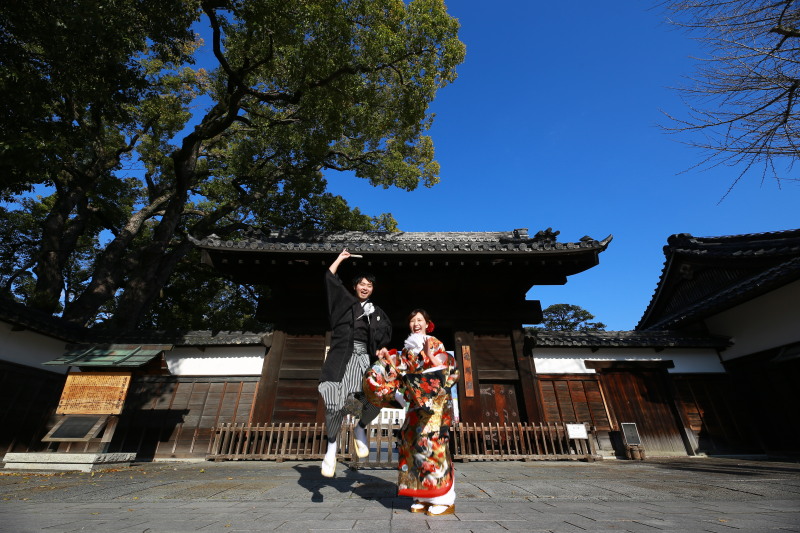 青空をバックにジャンプ!