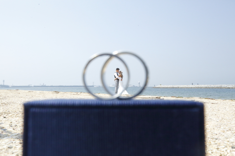 指輪を使った遠近法で撮影した1カット