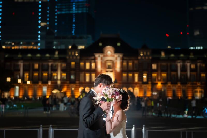 ブーケで少しだけ隠れて