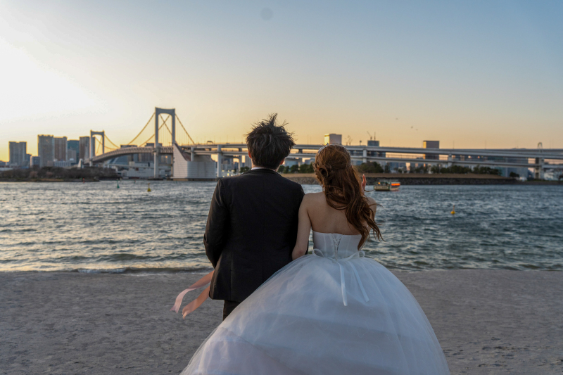 橋を望む静かなひととき