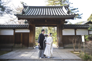 白無垢と色打掛で和装2着庭園ロケ☆