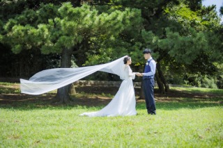 緑豊かな公園でのロケーションフォト