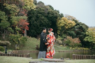 秋めいた日本庭園で撮影する和装前撮り