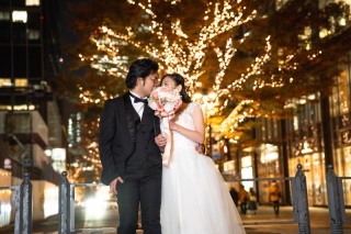 紅葉してる日本庭園＆イルミネーション華やぐ東京駅ナイトロケ