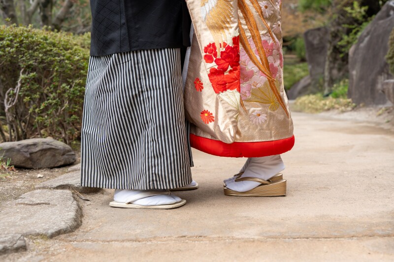 お二人の絆を足元に