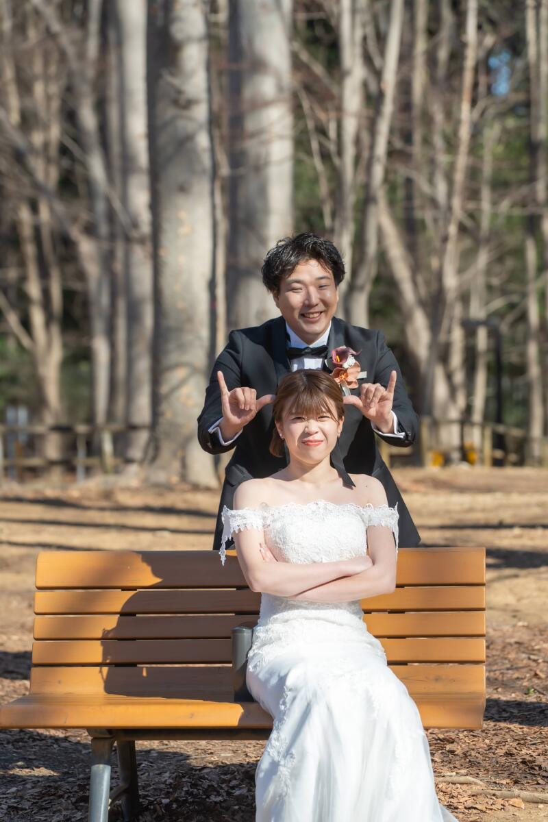 遊び心たっぷりのベンチショット