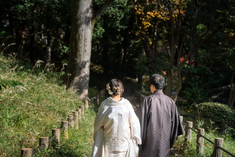 森の小径で二人きりの時間