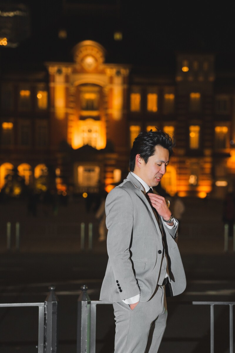 凛々しく決めるタキシード