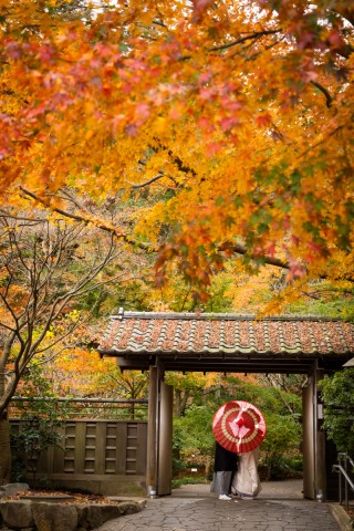 静かな公園で白無垢と綿帽子の和装ロケ☆