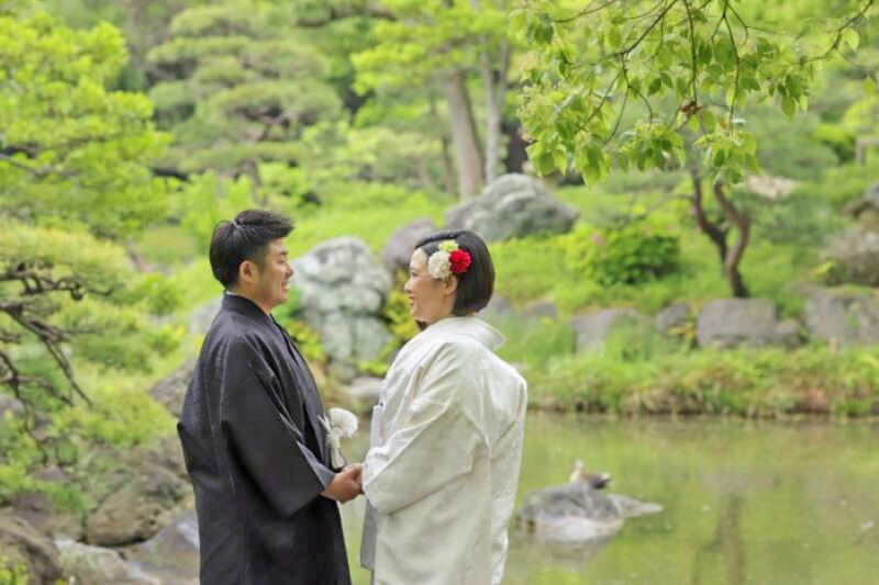 庭園の緑に包まれて