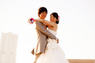 夕暮れ時の大桟橋にて洋装ロケ