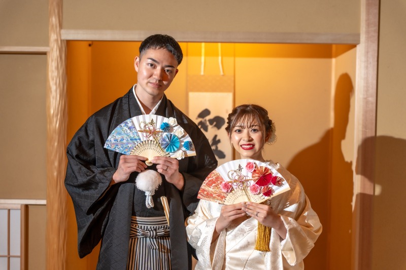 和装は和風スタジオで撮影スタート!