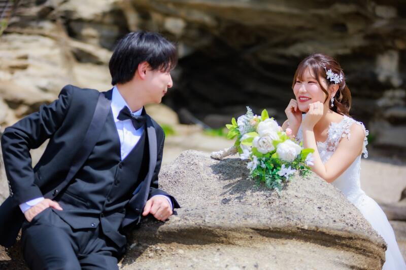 笑顔で見つめ合うお二人