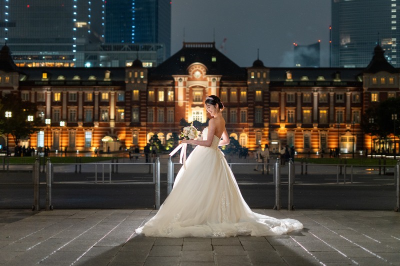 ドレス姿が際立つ夜の魔法