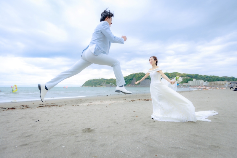 ご新婦の胸に飛び込んで行く大ジャンプ