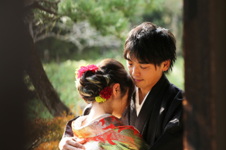 和装は三渓園、洋装は大桟橋の王道ロケ