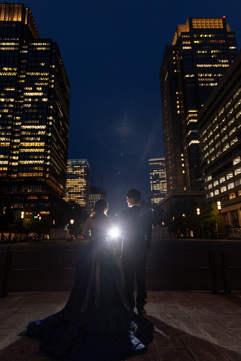 夜景に溶け込む愛