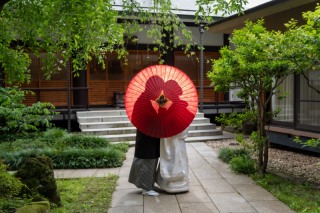 【和風スタジオ&times;隅田公園】白無垢と黒コーデで叶える和モダン前撮り