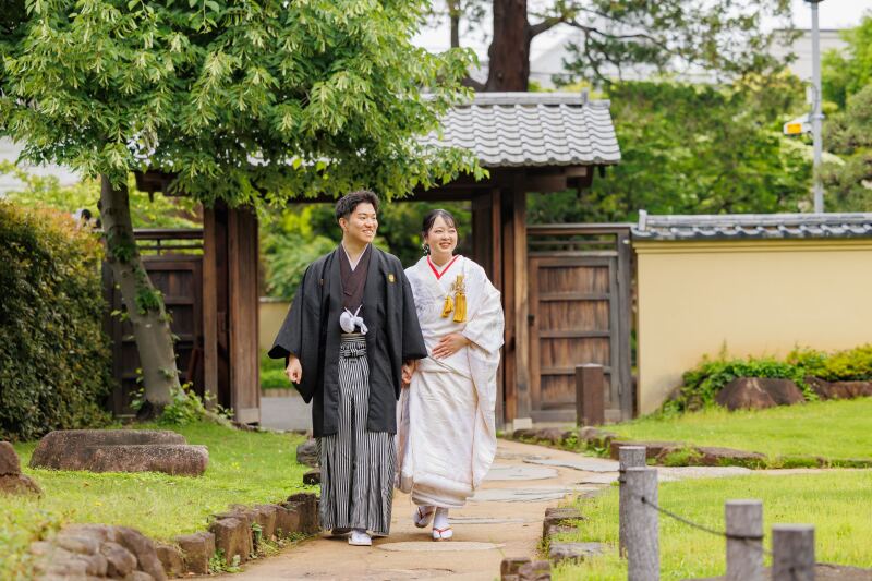 庭園を散歩しながら