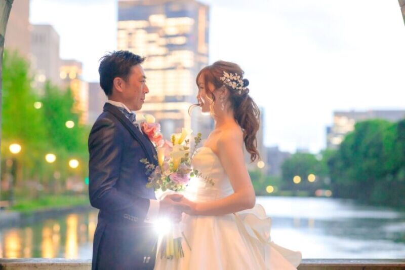 都会の灯りに包まれて