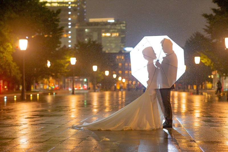 雨の東京駅ナイトロケも対応可能