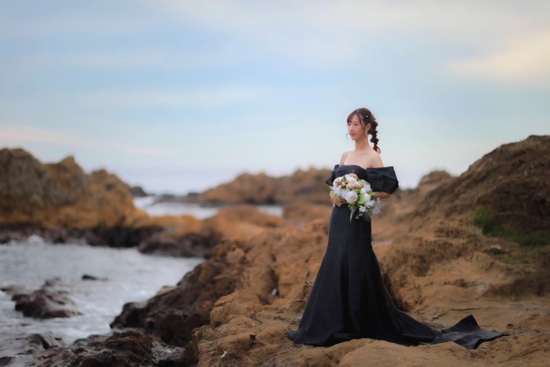 最新のトレンドドレスも多数ご用意しております！